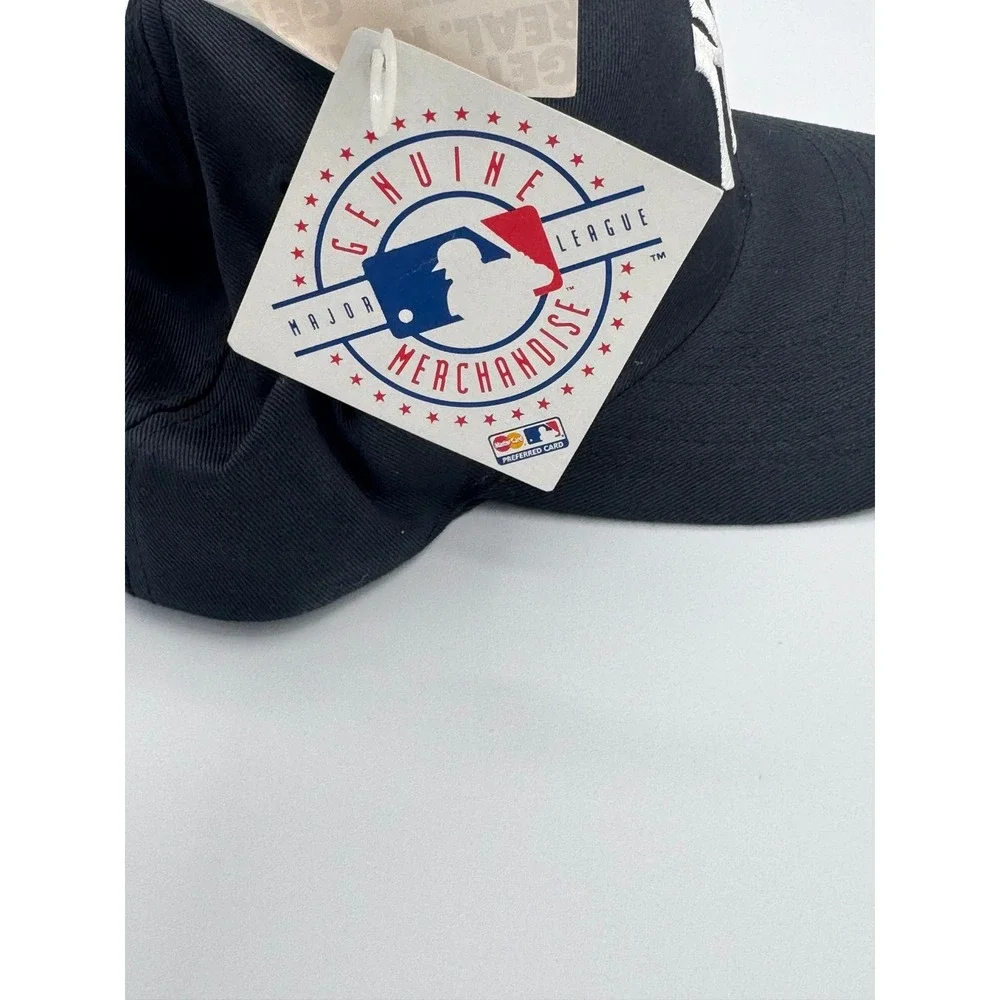 Vintage Logo Athletic New York Yankees Snapback Hat Navy Blue MLB NWT Grey Brim